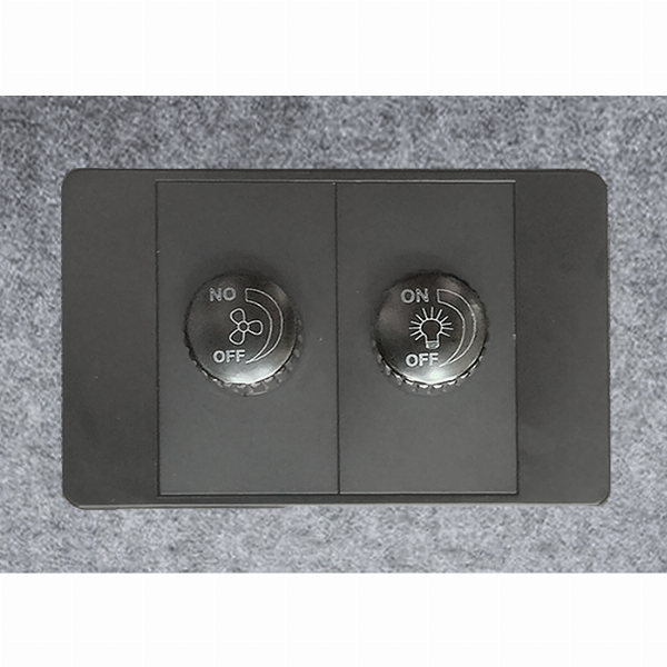 Imagem adicional do produto CABINE DE REUNI&Otilde;ES PARA AT&Eacute; 4 PESSOAS. TAMANHO: 208X154X230CM. ESTRUTURA EM A&Ccedil;O E ALUM&Iacute;NIO. INTERIOR EQUIPADO COM 2 BANCOS ESTOFADOS, MESA CENTRAL EM DMF BRANCO, SENSOR DE PRESEN&Ccedil;A, ILUMINA&Ccedil;&Atilde;O LED, PLUG, CARREGAMENTO USB, VENTILA&Ccedil;&Atilde;O E PAIN&Eacute;IS AC&Uacute;STIC